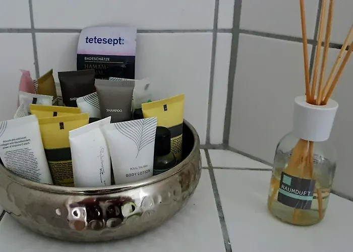 *to Hus* Am Rande Von * Jever